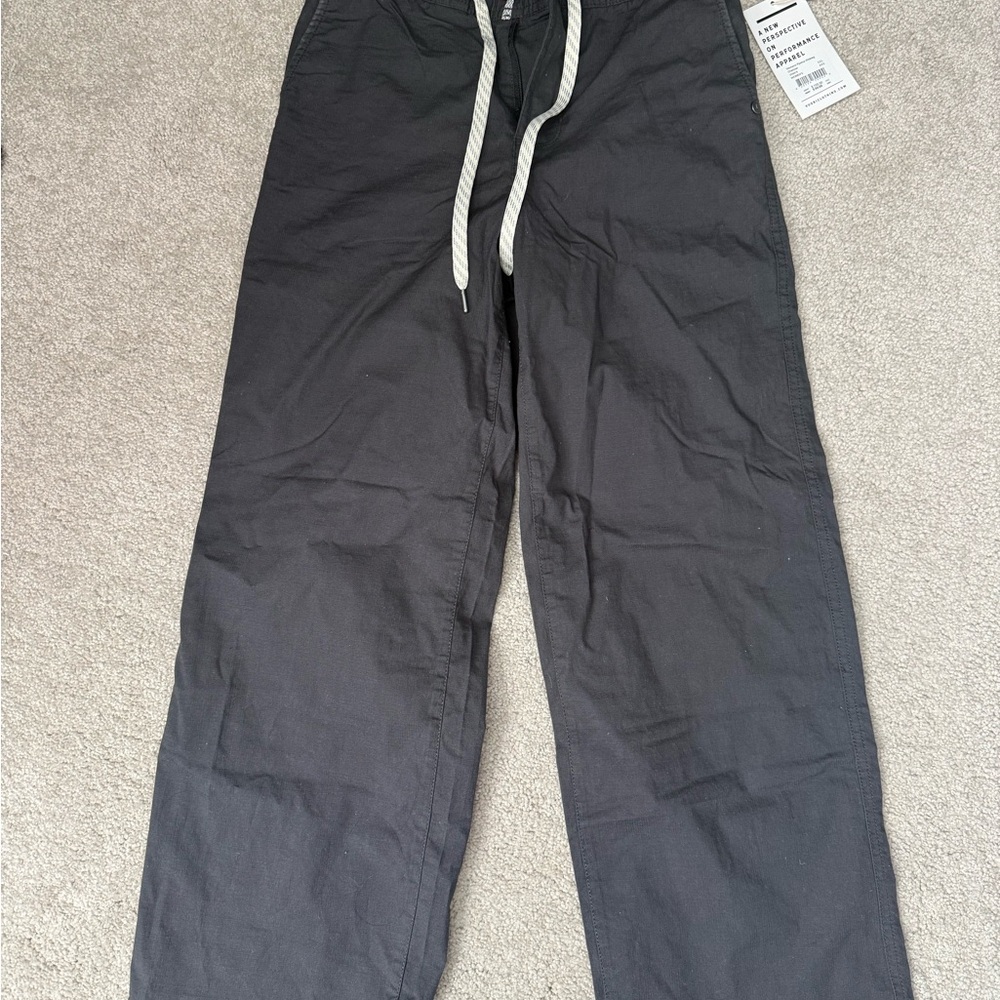 SOLD NWT Vuori Ripstop Wide Leg Pants in Charcoal sz XXS - Picture 3 of 5